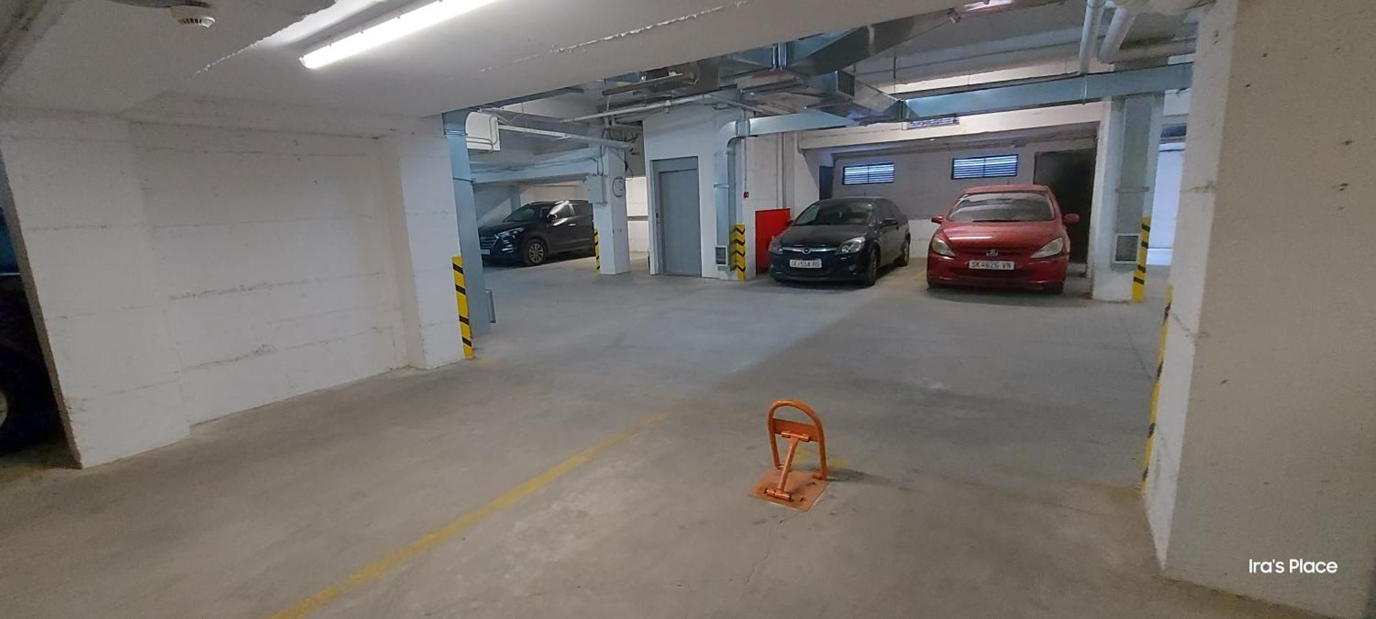 Ira'S 2 Bedroom Central Place With Private Parking Skopje Ngoại thất bức ảnh